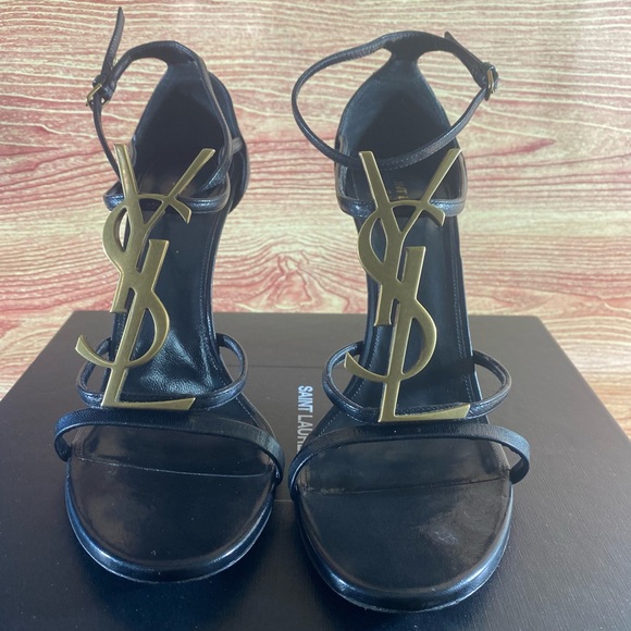 **sold sold**Yves Saint Laurent CASSANDRA SANDALS IN Smooth LEATHER - Picture 2 of 12